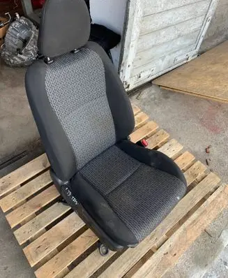 Toyota Yaris Front passenger seat FOTELPPY3