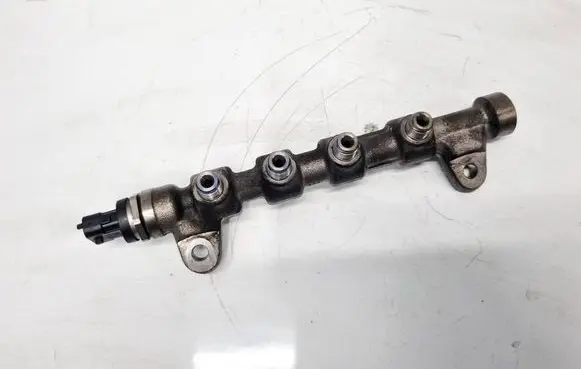 Fuel main line pipe