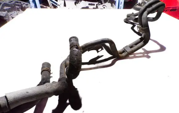 Volkswagen Caddy Engine coolant pipe/hose