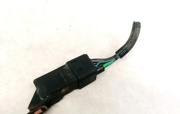 Glow plug pre-heat relay