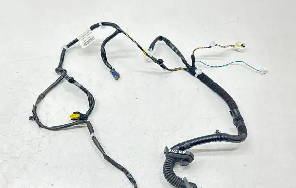 Nissan Pulsar Front door wiring loom 241243ZL0D AZAKT