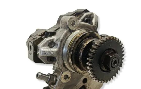 Mercedes-Benz ML W164 Fuel injection high pressure pump A6420700501 38693 0445010145