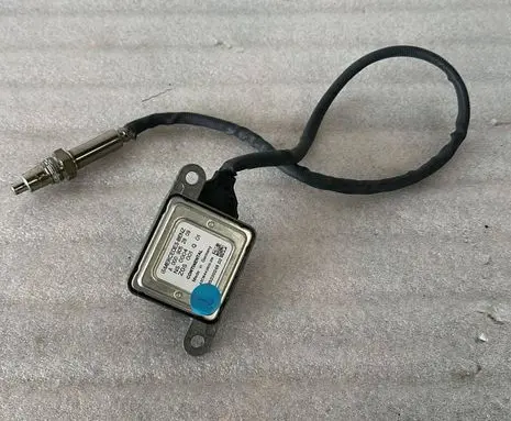 Mercedes-Benz C W205 Lambda probe sensor A0009052809