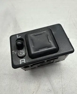 Nissan Terrano Wing mirror switch