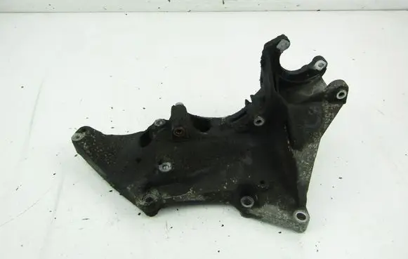 Renault Laguna II Generator/alternator bracket 8200183234