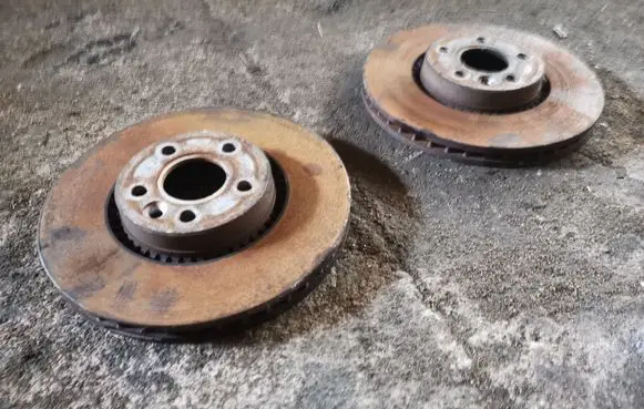 Volvo V70 Front brake disc
