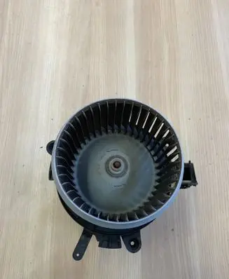 Opel Vivaro Heater fan/blower 5P1330100