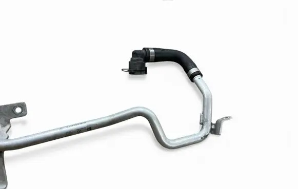 Mercedes-Benz AMG GT 4 x290 w290 Engine coolant pipe/hose A2562030602