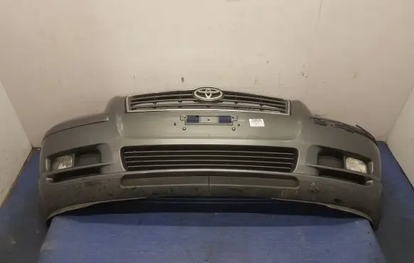 Toyota Avensis Verso Front bumper 1E5