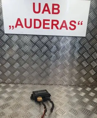 Audi A6 S6 C5 4B Parking PDC control unit/module 8Z0919283 H07SD087C86