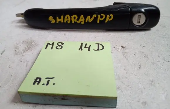 Volkswagen Sharan Front door exterior handle