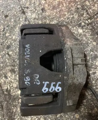 Volvo XC90 Front brake caliper