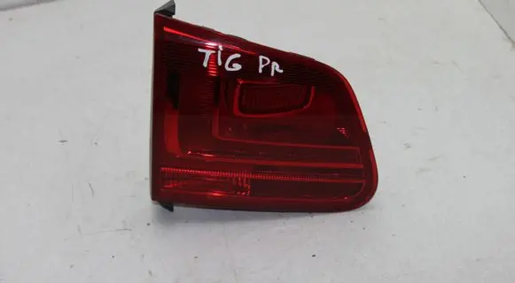 Skoda Octavia Mk2 (1Z) Tailgate rear/tail lights