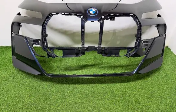 BMW 7 G70 Front bumper 51118081544
