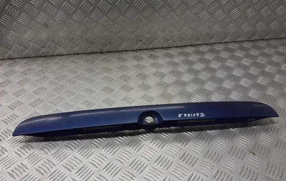 Opel Zafira A Rear window tailgate spoiler 90579631
