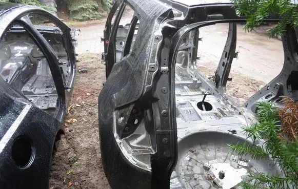 Nissan X-Trail T32 Rear bodywork 1111001