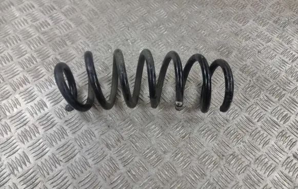 Land Rover Evoque II Rear coil spring K8D25B749