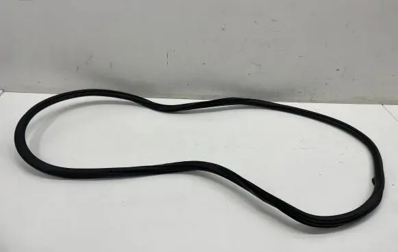 Audi A4 S4 B9 8W Rear door rubber seal (on body) 8W9833721B