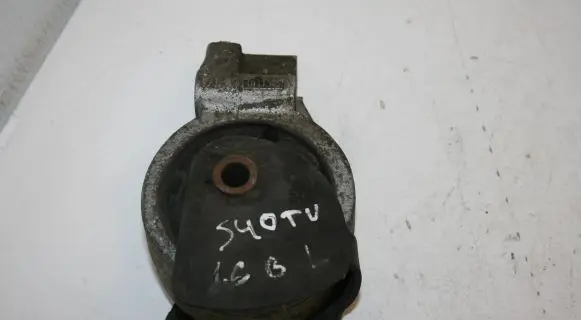 Volvo S40, V40 Engine mount bracket 3318030