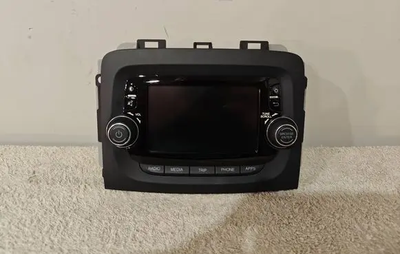Fiat 500L Radio/CD/DVD/GPS head unit 07356915390 0056413519