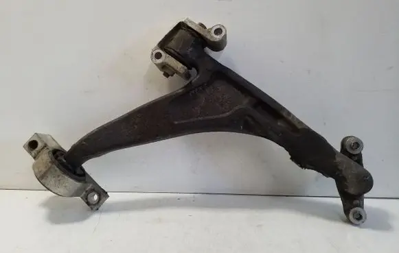 Volvo XC90 Front lower control arm/wishbone