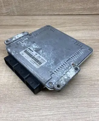Renault Laguna II Engine control unit/module ECU 8200048297 0281010297