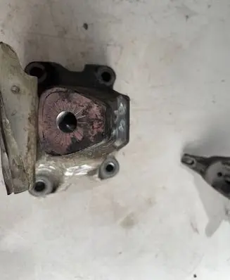 Audi A4 S4 B8 8K Engine mounting bracket 1086600038