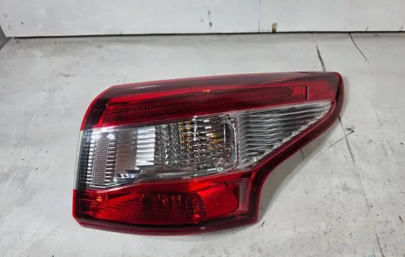 Nissan Qashqai Rear/tail lights 265504EA0A