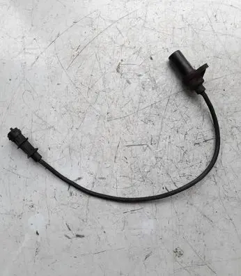 KIA Carens I Crankshaft position sensor 3918027000