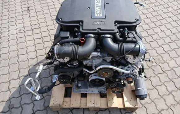 BMW 5 E39 Engine S62B50