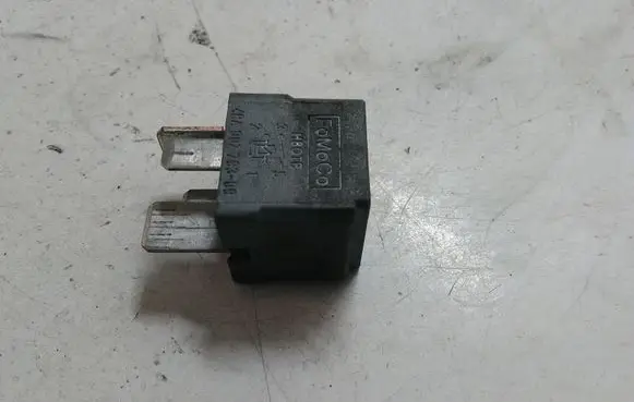 Ford Mondeo Mk III Other relay 6G9T14B192EA