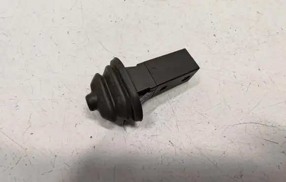 BMW X5 E70 Fuel tank opening switch 8228939 51178228939