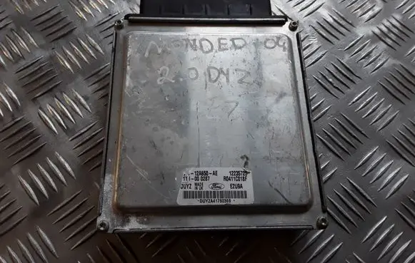 Ford Mondeo Mk III Engine control unit/module 4S7112A650AE R0411C018F