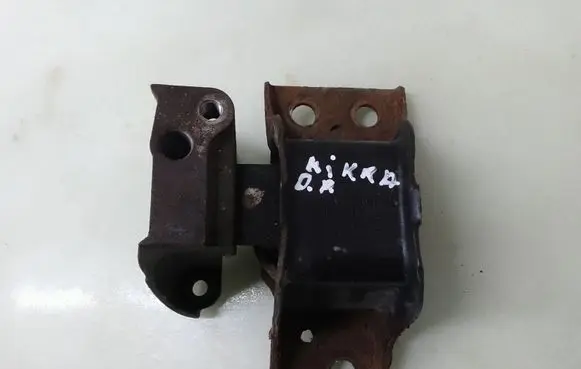 Nissan Micra Engine mount bracket 11210AX600