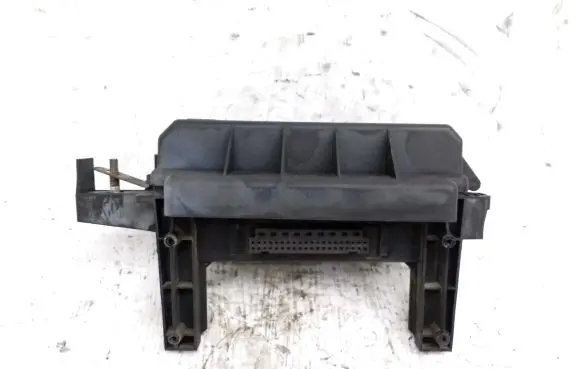 Chrysler 300 - 300C Fuse module P04692031AI