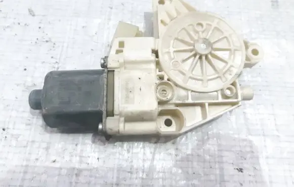 Front door window regulator motor