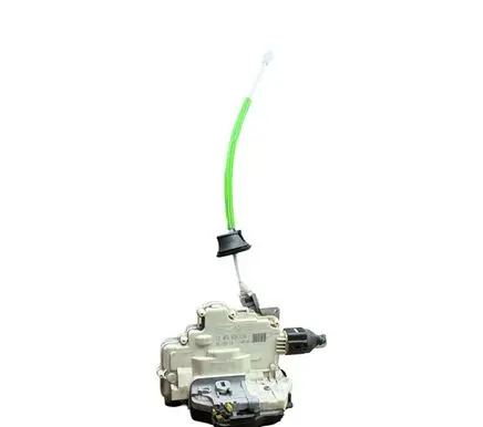Audi A3 S3 8P Rear door lock 4F0839016