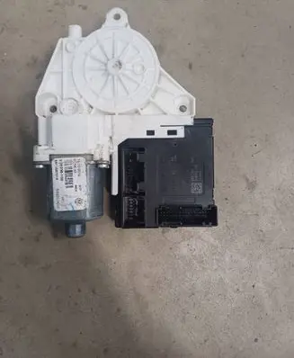 Volkswagen PASSAT B7 USA Front door window regulator motor 3C0959793C