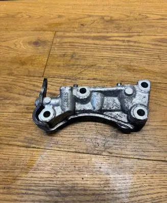 Citroen C3 Picasso Other engine bay part 9683165560