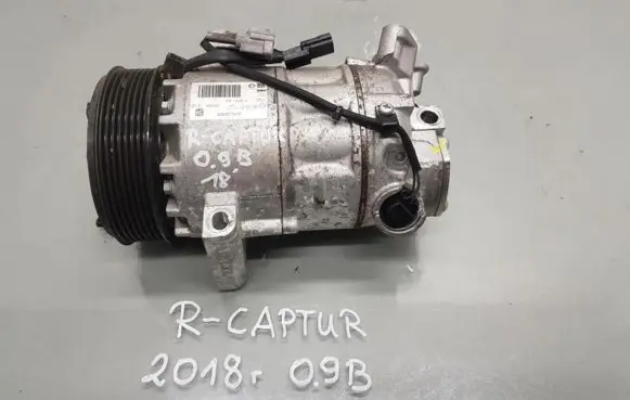 Renault Captur Air conditioning (A/C) compressor (pump) 926007741R