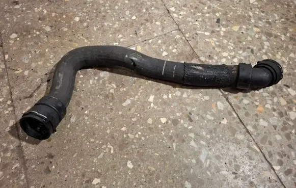 Volvo S60 Engine coolant pipe/hose BG918260