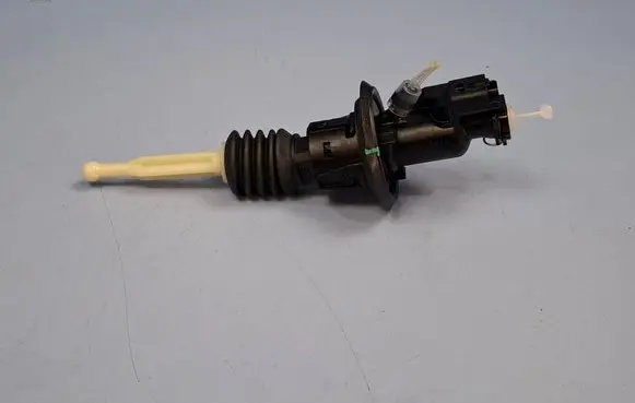 Peugeot Traveller Clutch master cylinder 9809425480