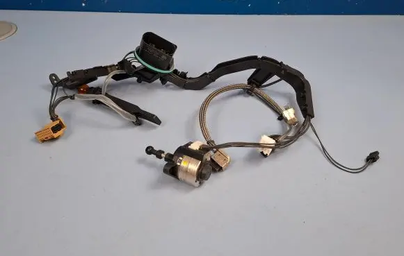 Audi A4 S4 B8 8K Headlight part 130449217007 1301390051 8K0941006C