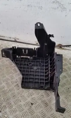 Volkswagen Crafter Other engine bay part
