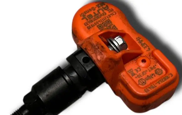 Fiat Punto Evo Tire pressure sensor T467 WQ83018433