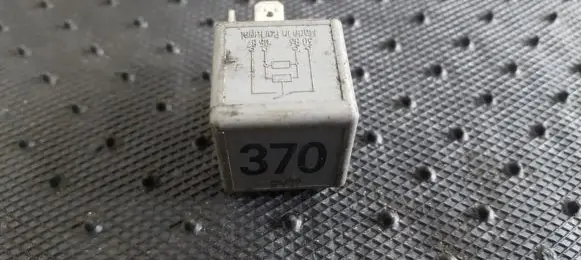 Audi A4 S4 B5 8D Other relay 8D0951253 V23134-J52-X300