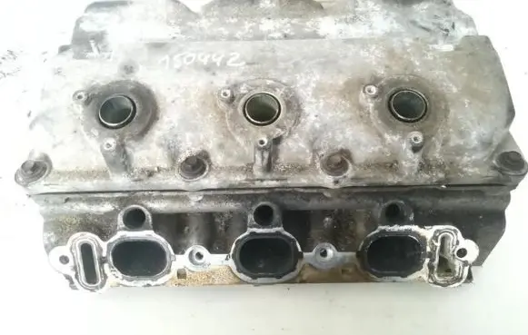 Chrysler Intrepid Engine head 4663894r