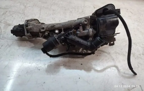 Opel Zafira C Other engine bay part