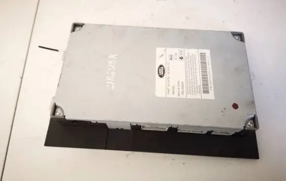 Jaguar XF Sound amplifier 6H5218C808CD