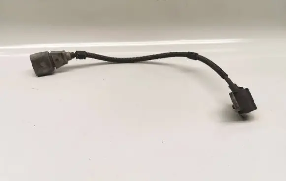 Volkswagen Golf V Crankshaft speed sensor 9805940
